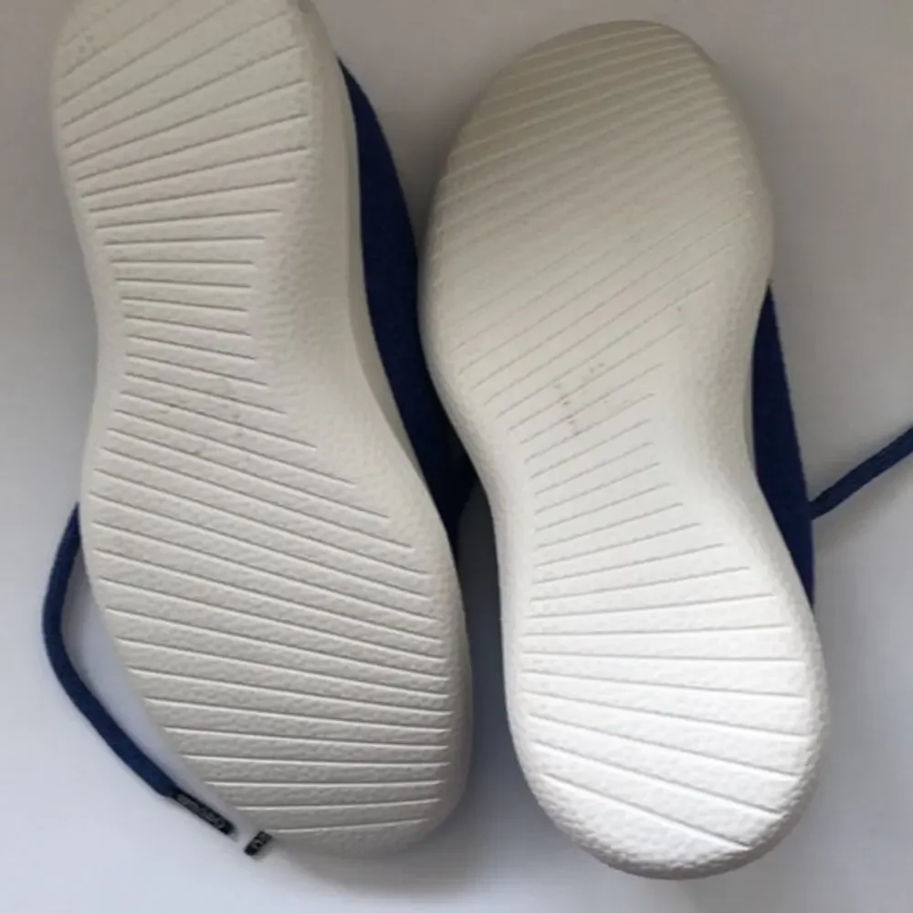 NWOB Allbirds Llimited Edition Women's Cobalt Blue Wool Runners Sz 6